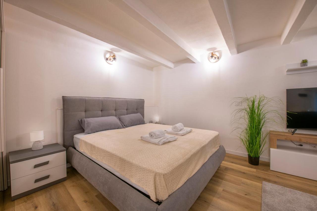 Appartamento Borsarihouse Wifi & Smarttv Verona Esterno foto