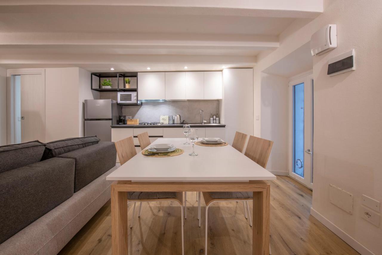 Appartamento Borsarihouse Wifi & Smarttv Verona Esterno foto